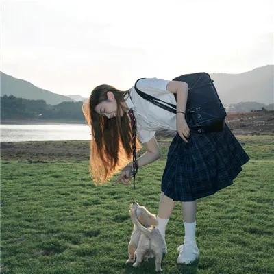 秋丰满月时